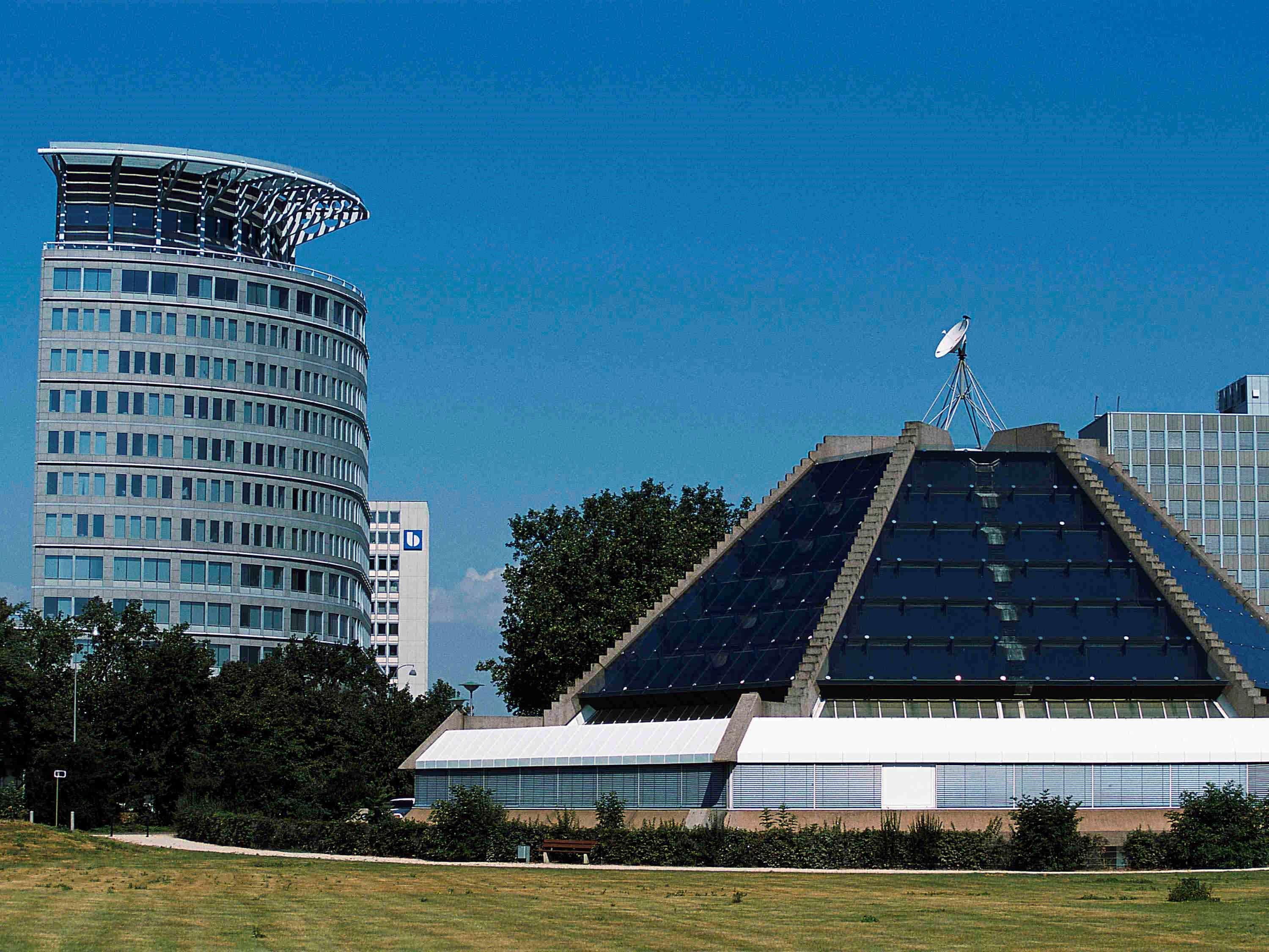 Hotel Mercure Am Rathaus 3*