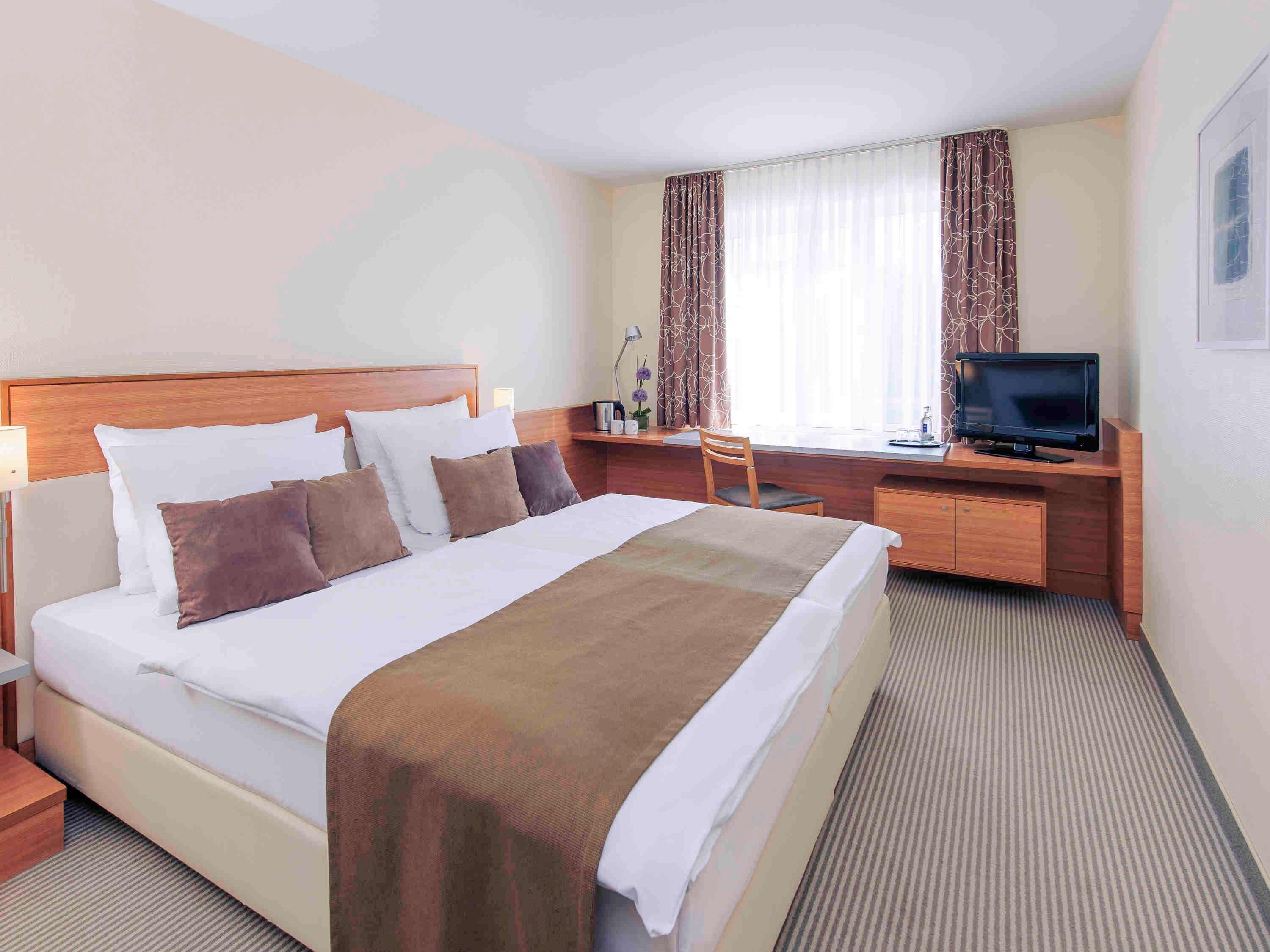 Hotel Mercure Am Rathaus 3*