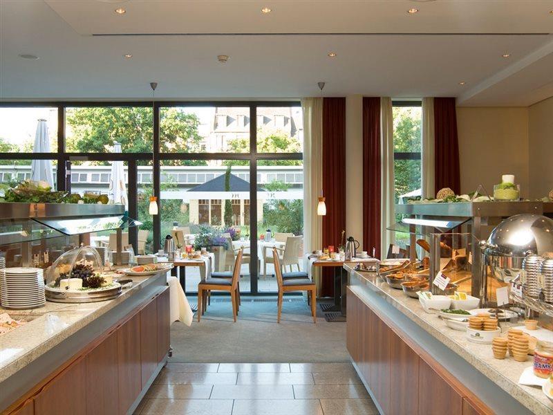 Hotel Mercure Am Rathaus City Airport Mannheim